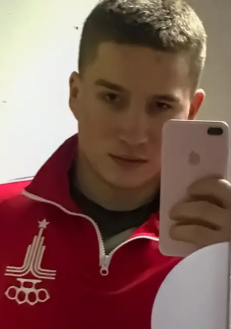 Я Михаил, 21, знакомлюсь на одну ночь в Ставрополе