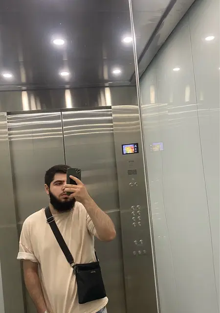 Я Ниджат, 19, из Видного, ищу знакомства на одну ночь