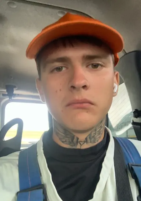 Вова из Рязани, ищу на сайте вирта