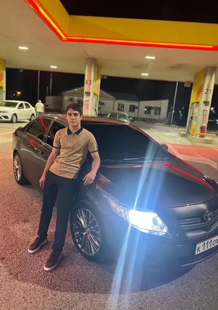 Роберт из Полтавской, мне 20, познакомлюсь на одну ночь