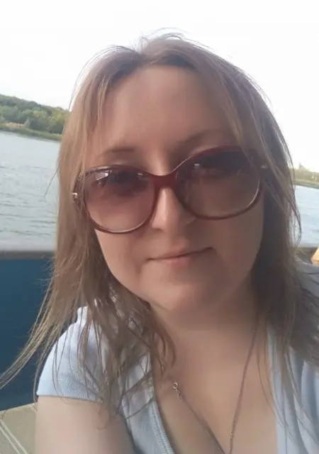 Юля из Ростова-на-Дону, мне 40, познакомлюсь для вирта