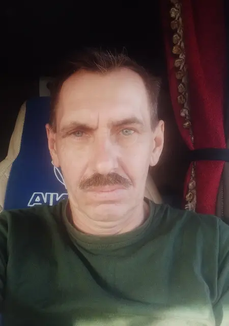 Владимир из Томска, мне 54, познакомлюсь на одну ночь