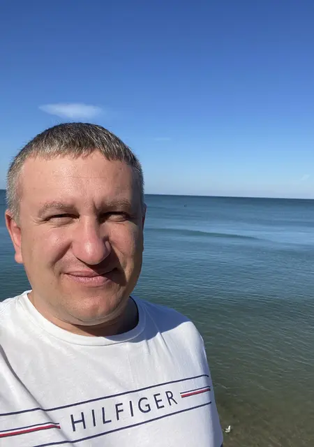 Я Алекс, 43, из Нерюнгри, ищу знакомства без обязательств