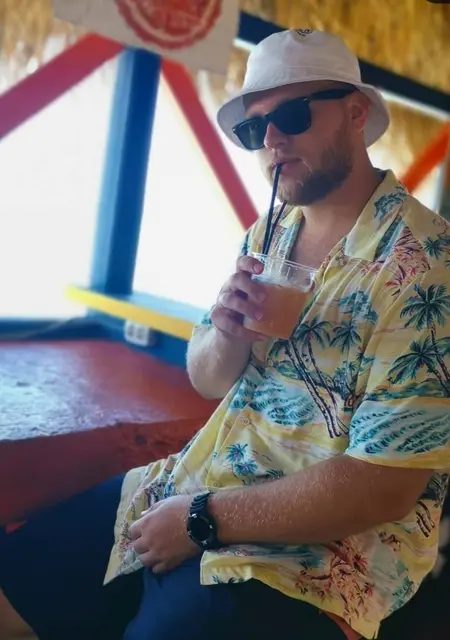 Я Владислав, 31, из Читы, ищу знакомства без обязательств