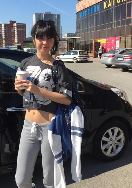 Я Марина, 29, знакомлюсь для вирта в Санкт-Петербурге