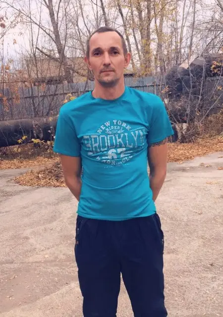 Я Сергей, 43, из Каменска-Уральского, ищу знакомства на одну ночь