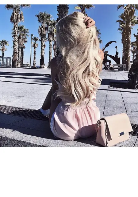 Мила из Воронежа, ищу на сайте постоянные отношения