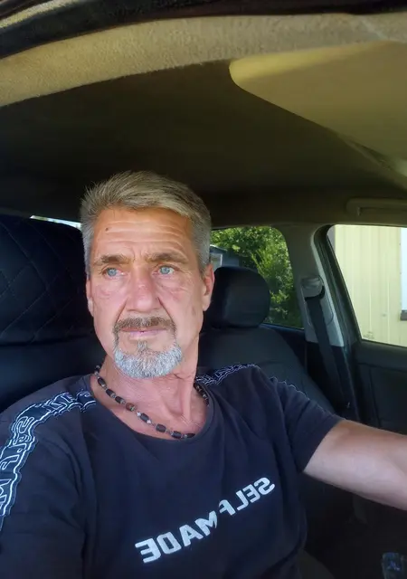 Я Юрий, 61, из Севастополя, ищу знакомства без обязательств