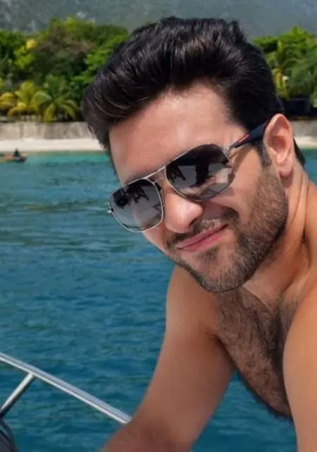 Я Emeric, 35, знакомлюсь в Бухаресте