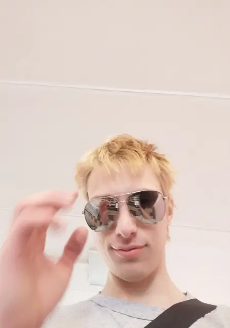 Я Антон, 22, знакомлюсь для приятного времяпровождения в Озерске