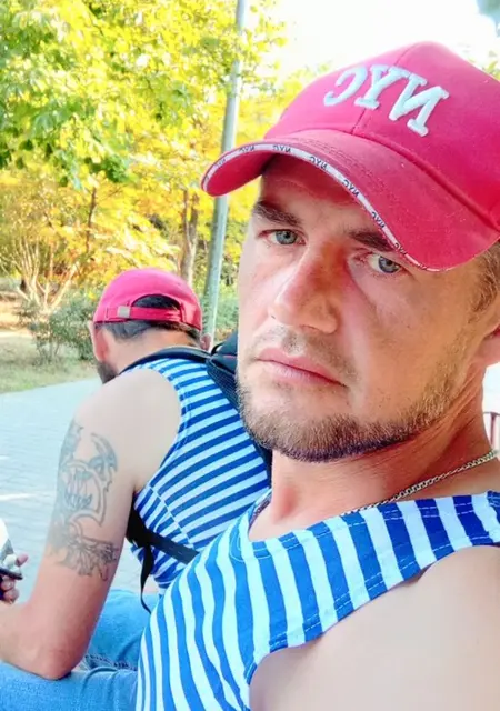 Я Алекс, 39, из Севастополя, ищу знакомство для приятного времяпровождения