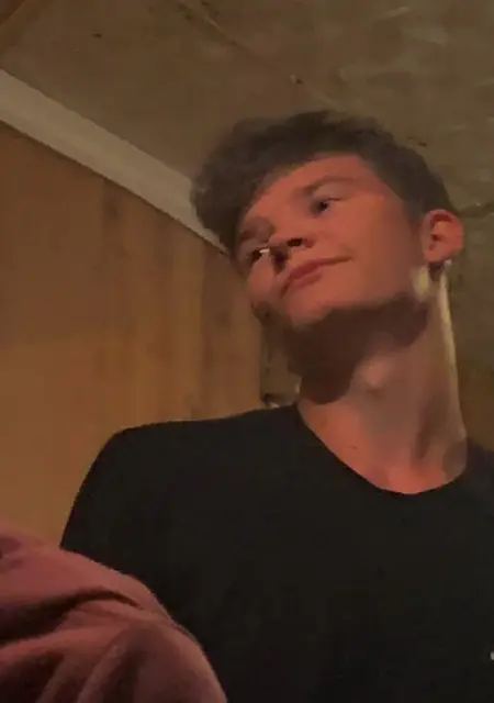 Я Кирилл, 21, знакомлюсь для приятного времяпровождения в Оренбурге