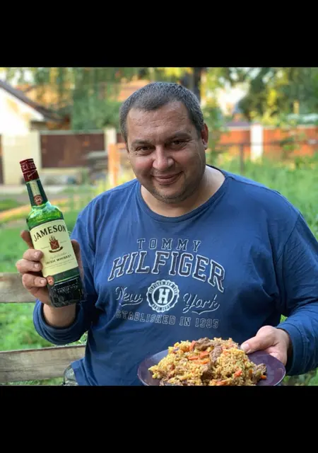 Я Виталий, 25, знакомлюсь для приятного времяпровождения в Павловской Слободе