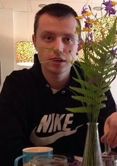 Я Артем, 30, знакомлюсь без обязательств в Людинове