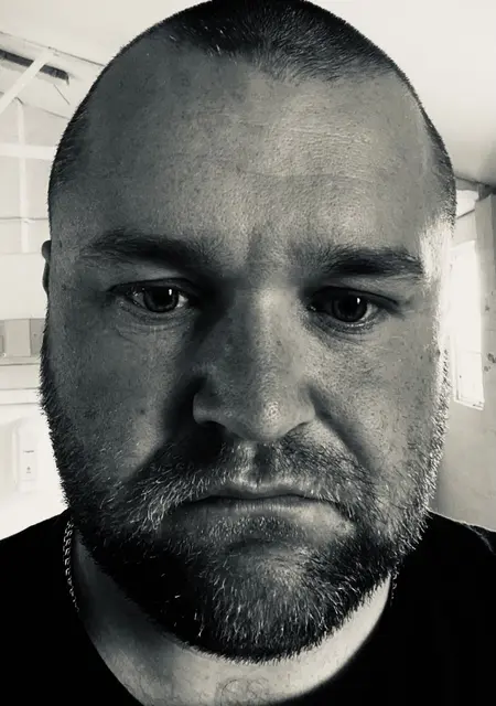 Макс з Дрогобича, мені 35 років, познайомлюсь для приємного проведення часу