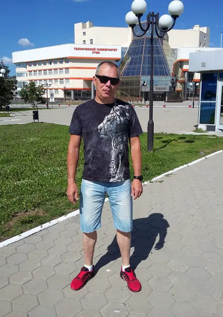 Я Слава, 56, знакомлюсь без обязательств в Екатеринбурге