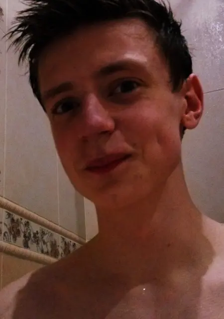 Я Егор, 19, знакомлюсь для приятного времяпровождения в Красногорске