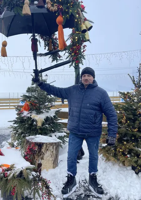 Я Макс, 53, из Санкт-Петербурга, ищу знакомство для приятного времяпровождения