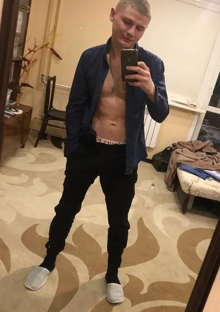 Я Денис, 30, из Кирова, ищу знакомство для приятного времяпровождения