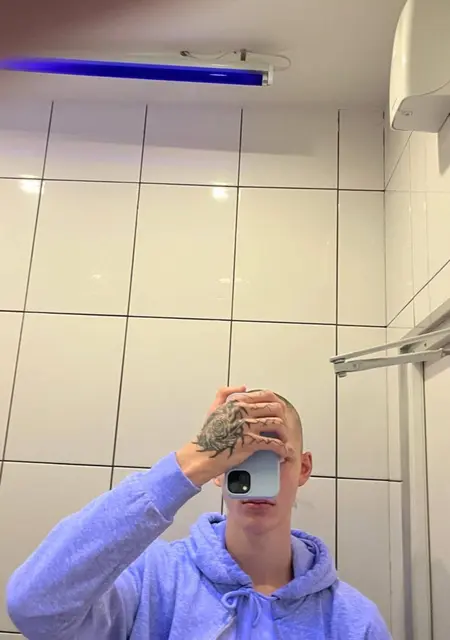 Я Ilya, 20, знакомлюсь для постоянных отношений в Омске