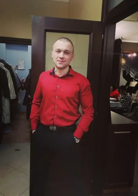 Дима из Курлова, мне 29, познакомлюсь для приятного времяпровождения