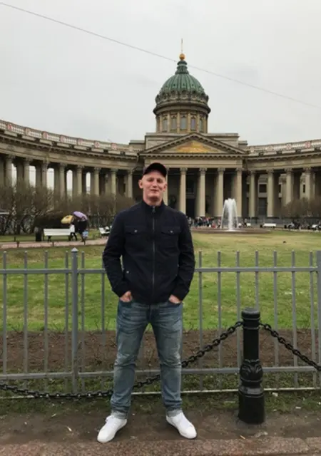 Andrej из Мурманска, ищу на сайте знакомства на одну ночь