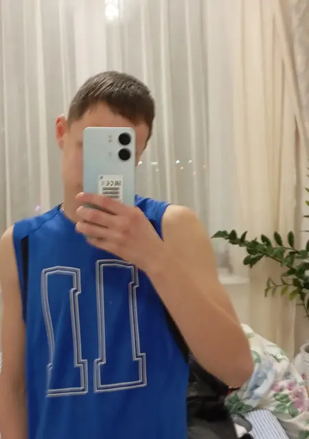 Я Миша, 20, из Перми, ищу знакомства без обязательств