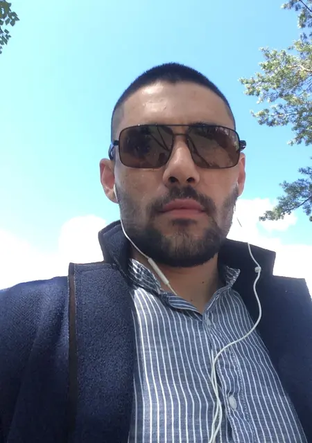 Я Nik, 35, из Кольчугина, ищу знакомства без обязательств