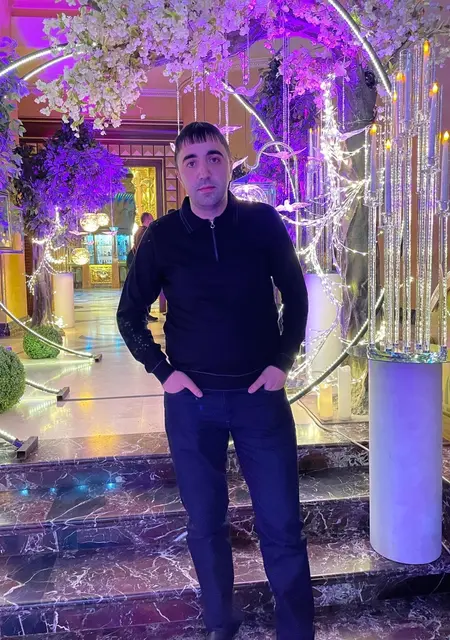 Я Ashot, 26, из Новошахтинска, ищу знакомства на одну ночь