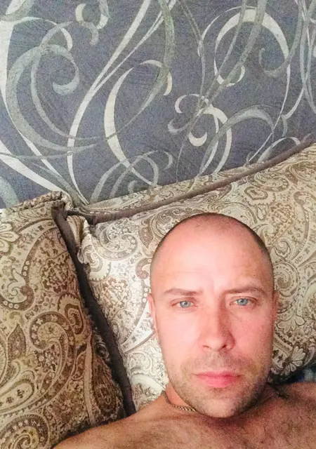 Дима из Лобни, ищу на сайте знакомства без обязательств