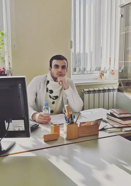 Я Артур, 28, из Воронежа, ищу знакомство для совместных путешествий