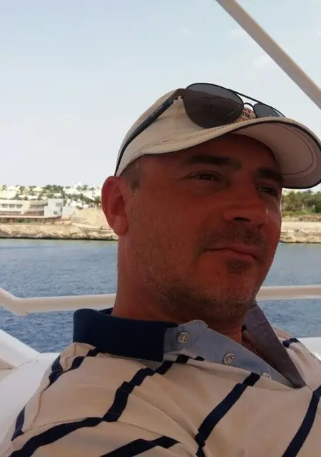 Андрей из Южно-Сахалинска, ищу на сайте знакомства на одну ночь