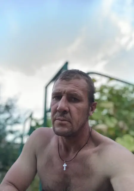 Артём из Ахтубинска, мне 43, познакомлюсь на одну ночь