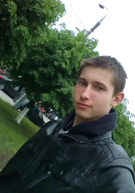 Виктор из Вязников, ищу на сайте знакомства без обязательств