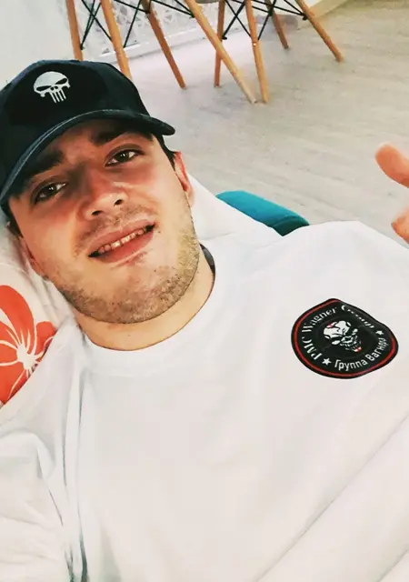 Я Иван, 28, из Анапы, ищу знакомства на одну ночь