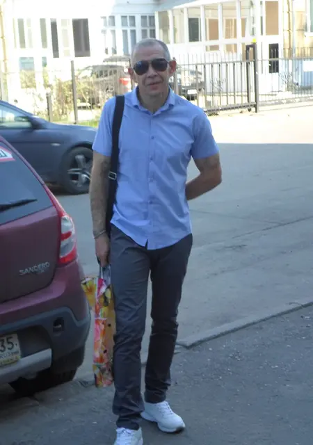 Я Дмитрий, 46, знакомлюсь без обязательств в Вологде