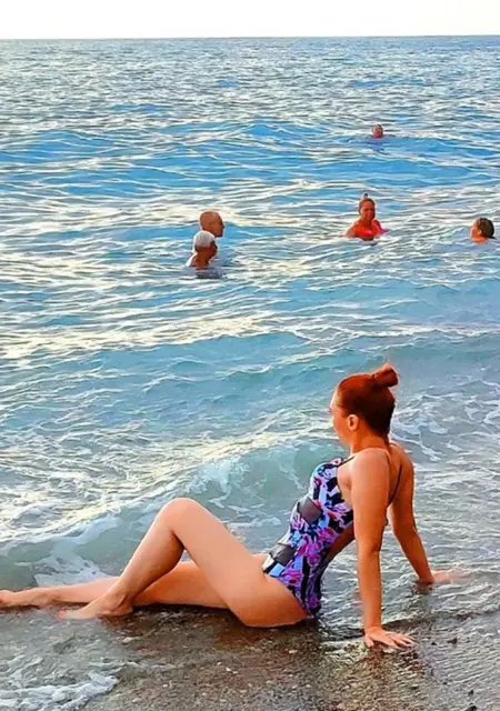 Настя из Сочи, ищу на сайте знакомства без обязательств