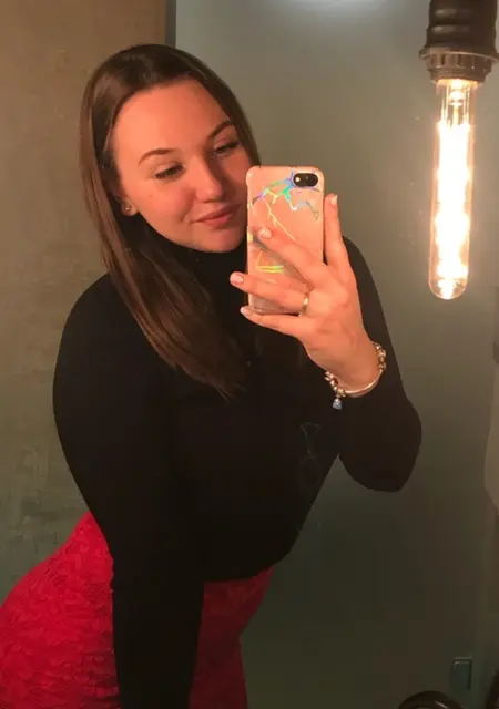 Я Елена, 31, из Новосибирска, ищу знакомство для приятного времяпровождения