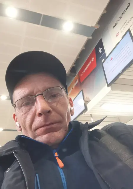 Денис из Красноярска, мне 50, познакомлюсь на одну ночь