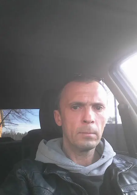 Александр из Бугульмы, мне 47, познакомлюсь на одну ночь