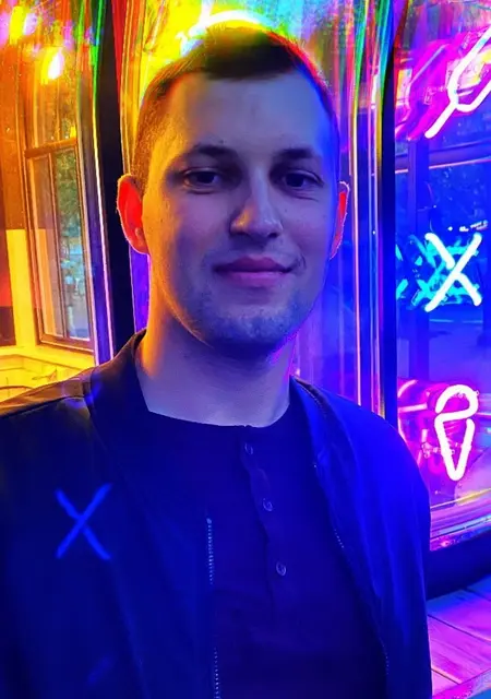 Артем из Старого Оскола, мне 29, познакомлюсь на одну ночь