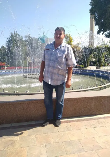 Длявер из Симферополя, мне 63, познакомлюсь на одну ночь