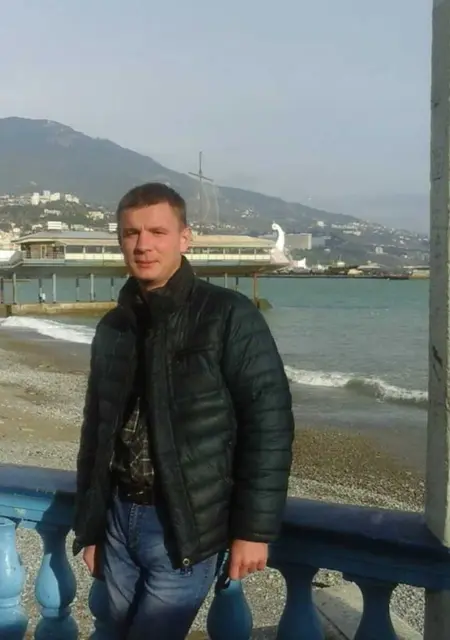 Сергей из Ялты, мне 43, познакомлюсь на одну ночь