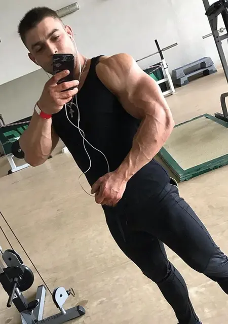 Димитрий из Иркутска, ищу на сайте знакомства на одну ночь