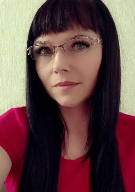 Я Маргарита, 44, из Екатеринбурга, ищу знакомство для приятного времяпровождения