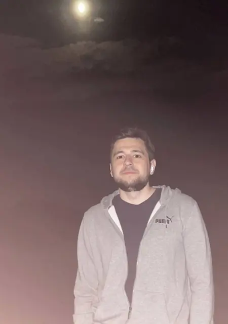 Я Максим, 27, знакомлюсь для приятного времяпровождения в Томске