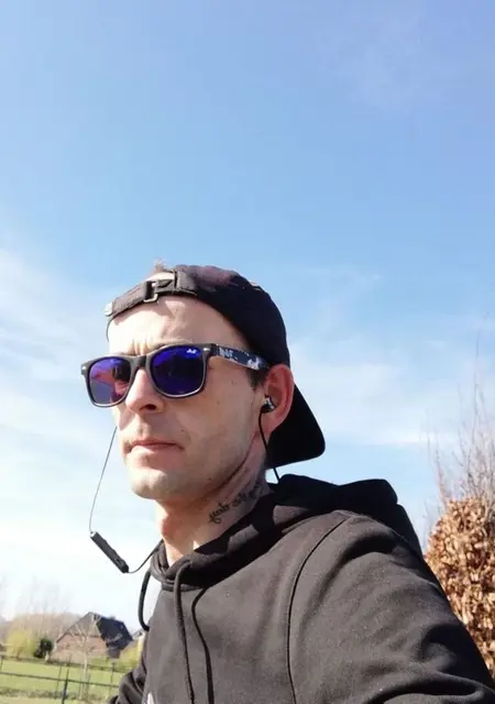 Я Miroslaw, 35, знакомлюсь в Варшаве