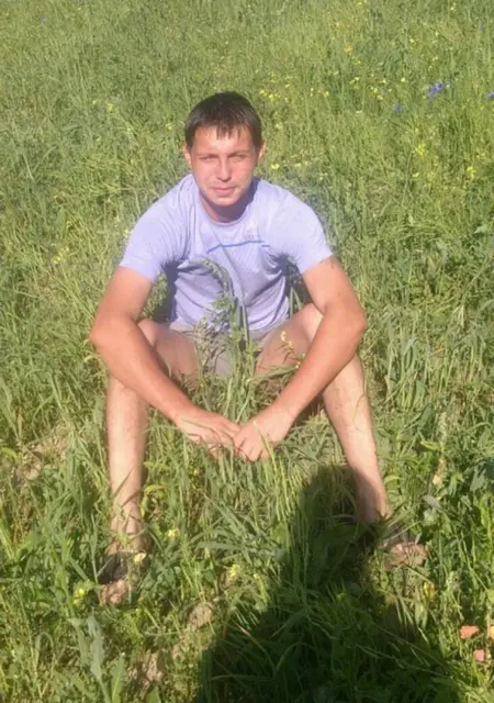 Александр из Стародуба, мне 35, познакомлюсь для постоянных отношений