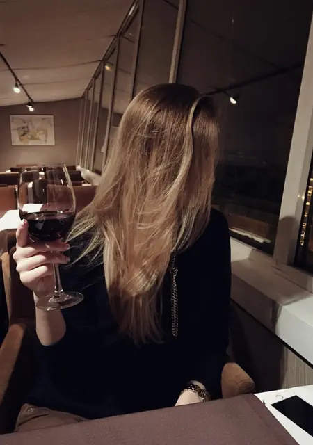 Анна из Хабаровска, мне 31, познакомлюсь на одну ночь