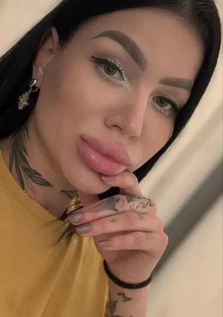 Я Alena, 26, знакомлюсь без обязательств в Владивостоке